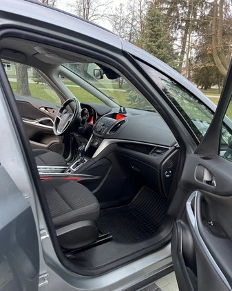 Opel Zafira cena 33900 przebieg: 144000, rok produkcji 2012 z Łomża małe 301
